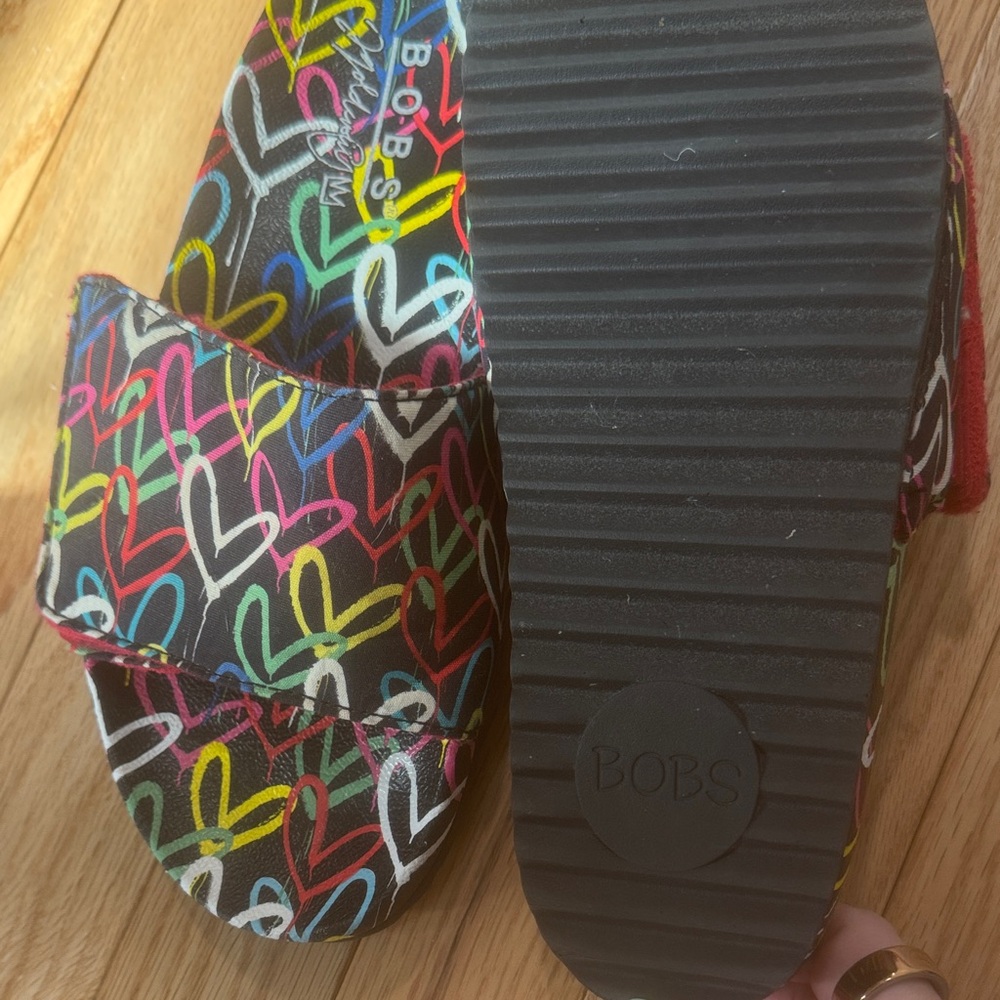 James Goldcrown by Bob’s Skechers Black Multicolor Heart Slide Sandals - Picture 2 of 2